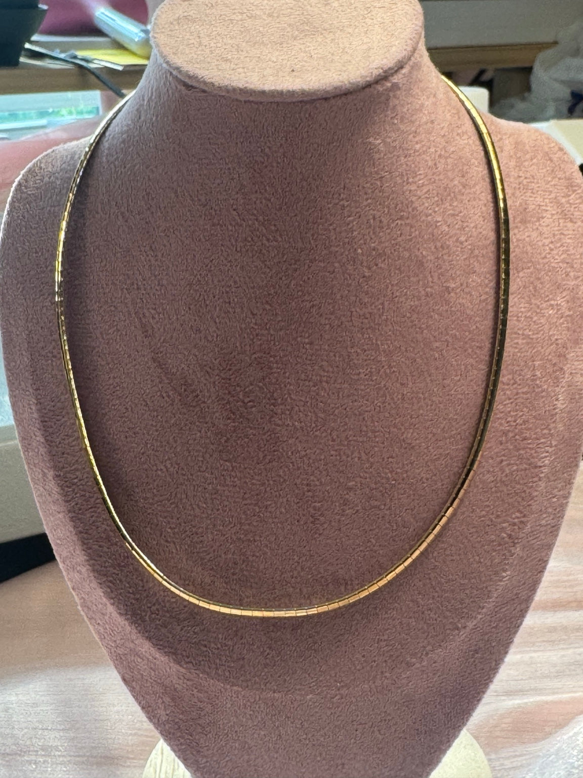17” Gold Tone Herringbone Chain Necklace – Classic Minimalist Jewelry