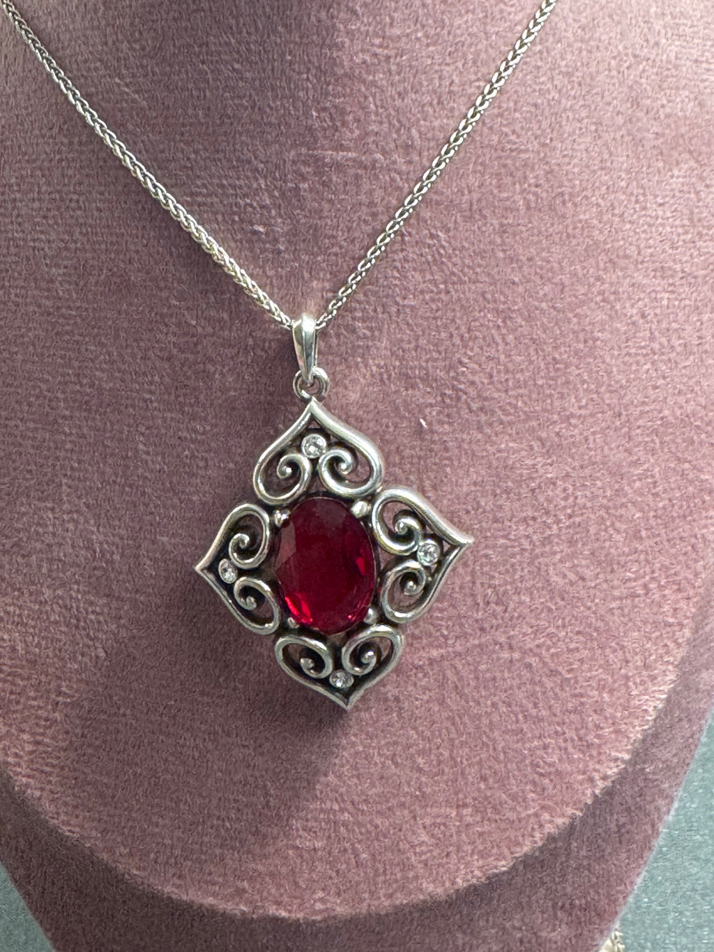🌹 Brighton Red Gemstone Pendant Necklace