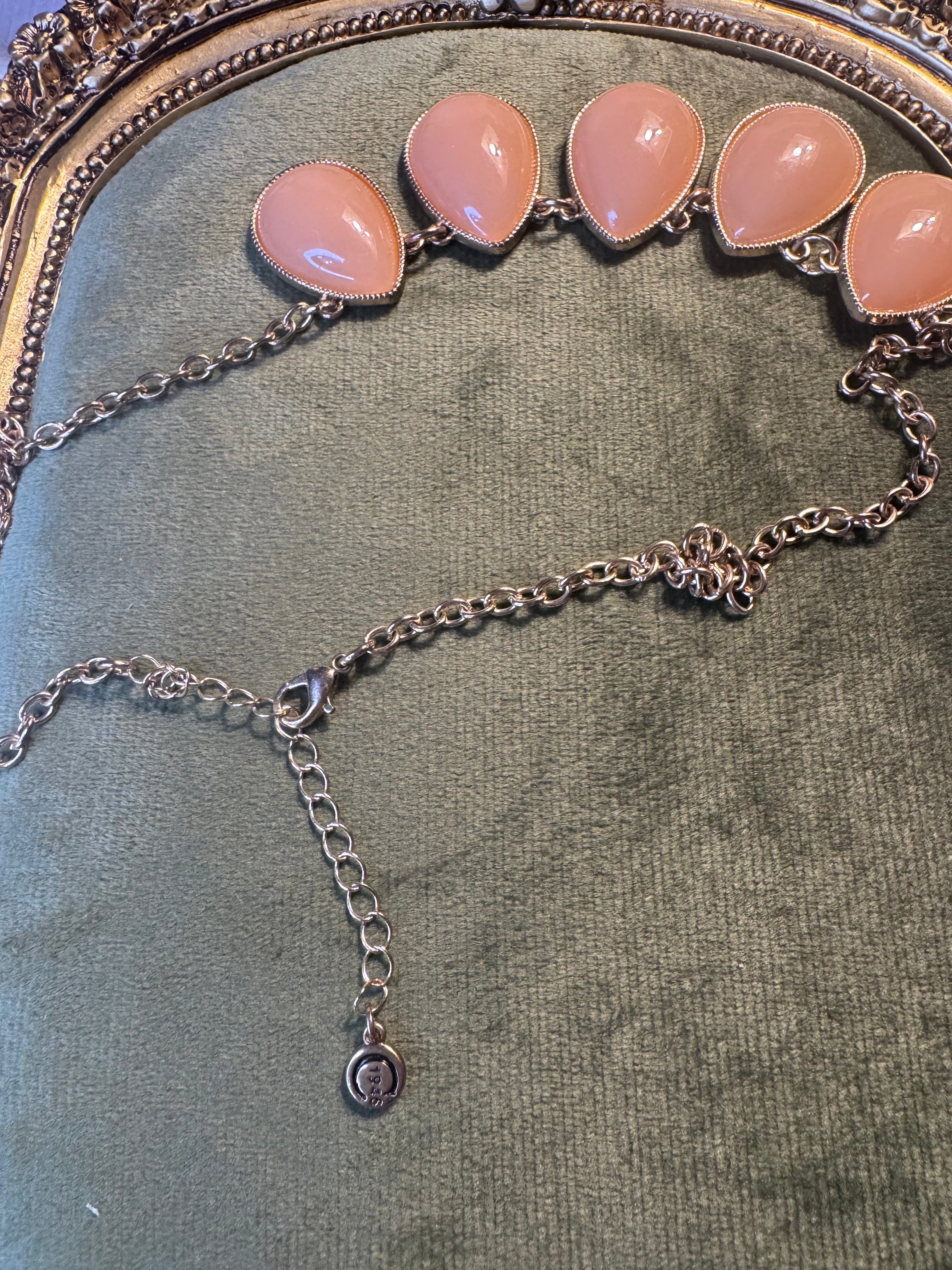 🌸 Blush Pink Teardrop Statement Necklace